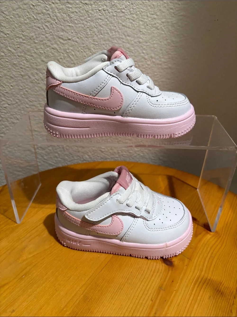 Nike Kids White and Light Pink Low-Top Sneakers 5C